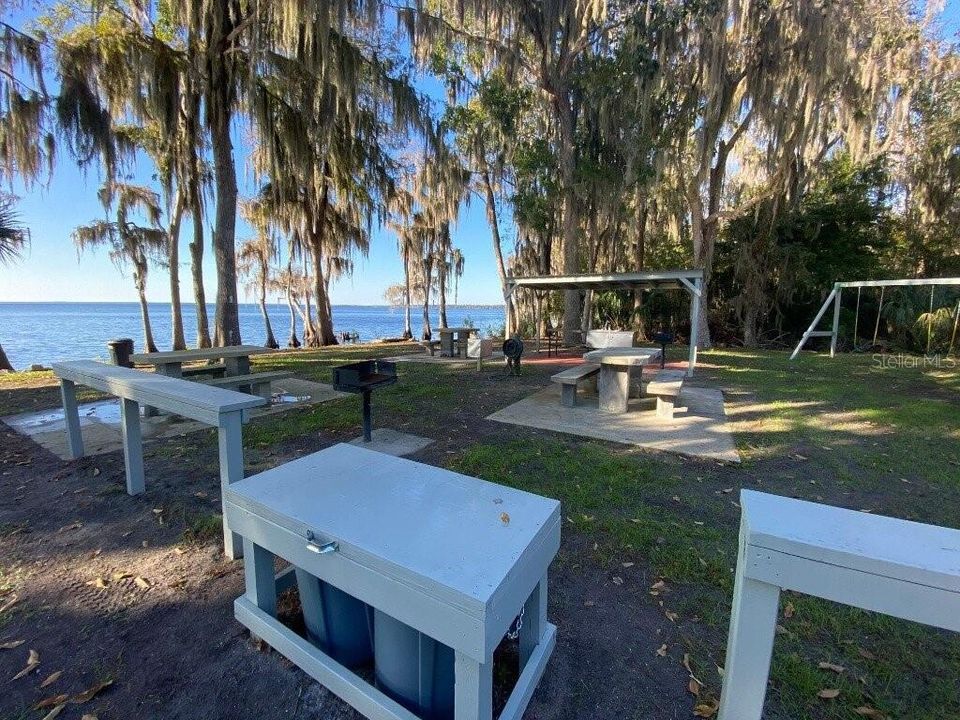 En Venta: $8,500 (0.23 acres)
