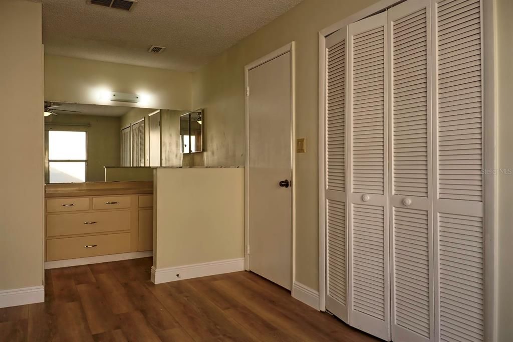 For Rent: $1,895 (3 beds, 2 baths, 1268 Square Feet)