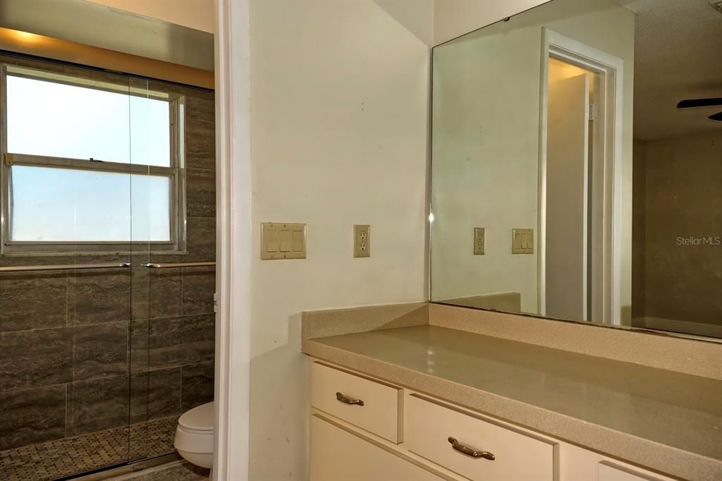 For Rent: $1,895 (3 beds, 2 baths, 1268 Square Feet)