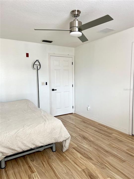 For Rent: $2,375 (2 beds, 2 baths, 1438 Square Feet)