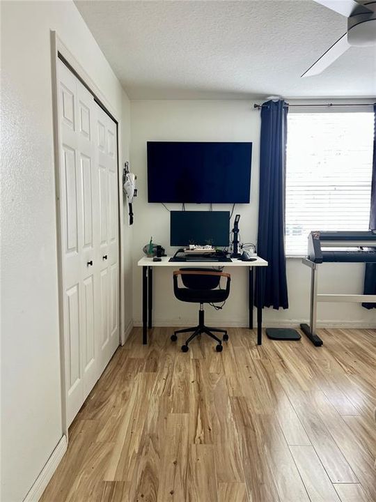 For Rent: $2,375 (2 beds, 2 baths, 1438 Square Feet)