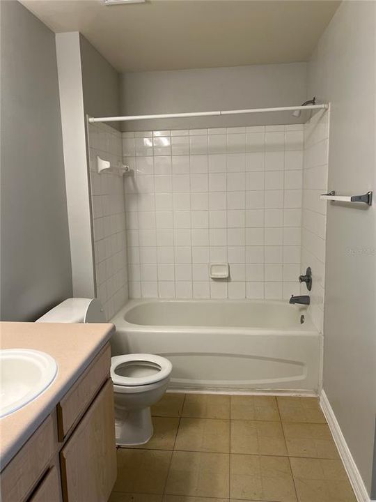 For Rent: $1,350 (1 beds, 1 baths, 643 Square Feet)