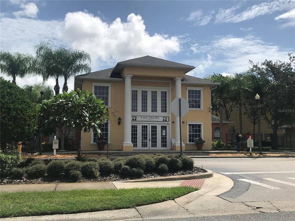 For Rent: $1,350 (1 beds, 1 baths, 643 Square Feet)