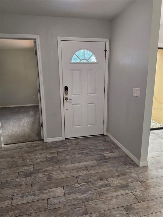 For Rent: $2,300 (3 beds, 2 baths, 1502 Square Feet)