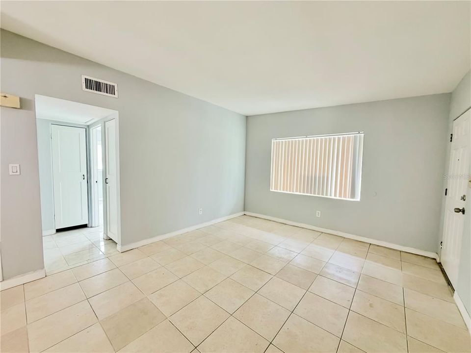 Active With Contract: $300,000 (3 beds, 2 baths, 1115 Square Feet)