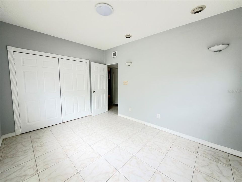 Active With Contract: $300,000 (3 beds, 2 baths, 1115 Square Feet)