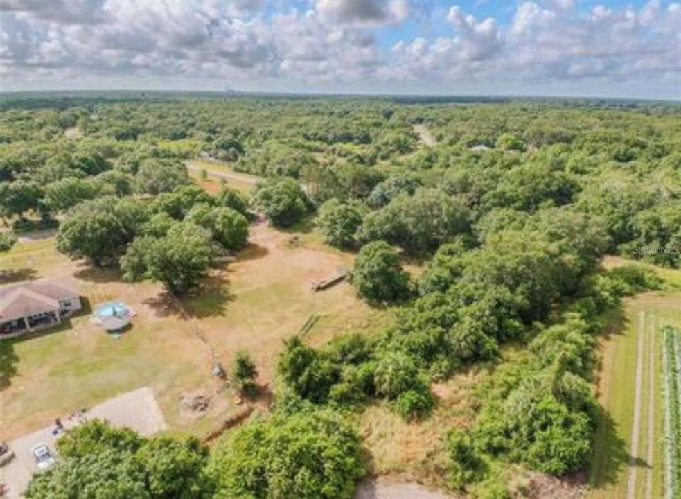 待售: $99,900 (1.42 acres)