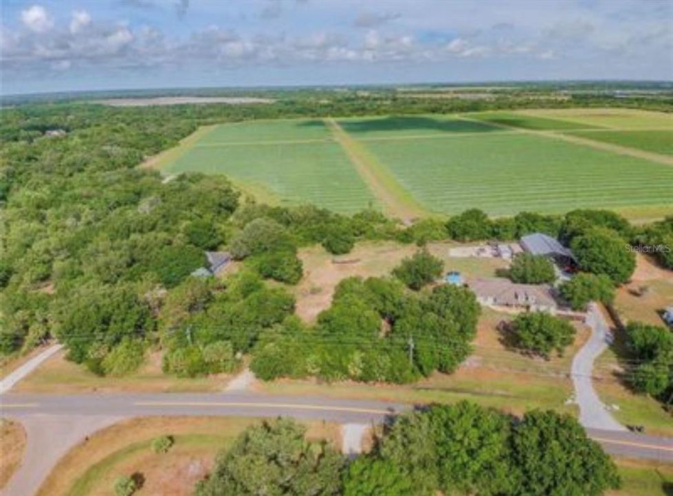 待售: $99,900 (1.42 acres)