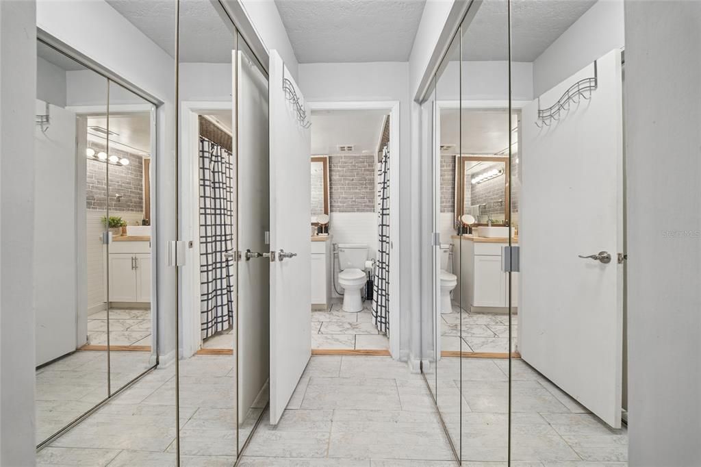 For Sale: $165,000 (2 beds, 2 baths, 1123 Square Feet)