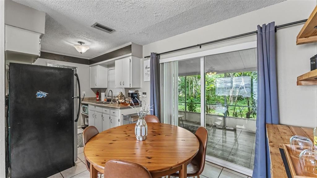 For Sale: $329,000 (4 beds, 2 baths, 1760 Square Feet)