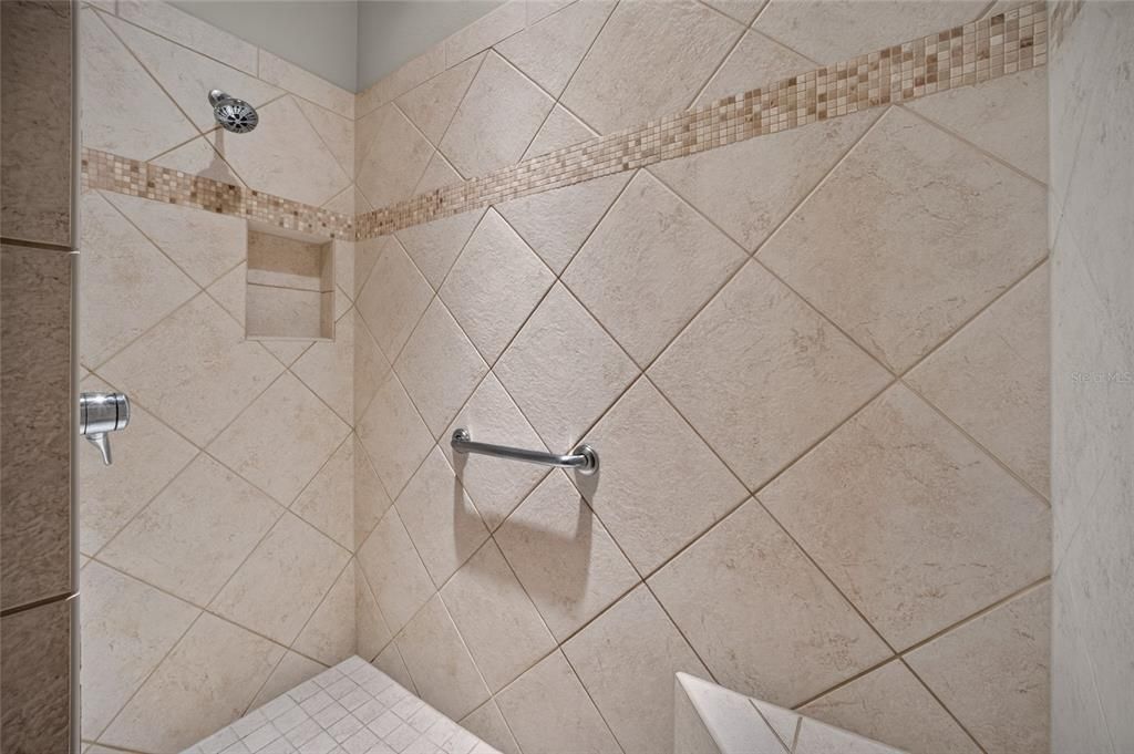 待售: $419,900 (3 贝兹, 2 浴室, 1753 平方英尺)