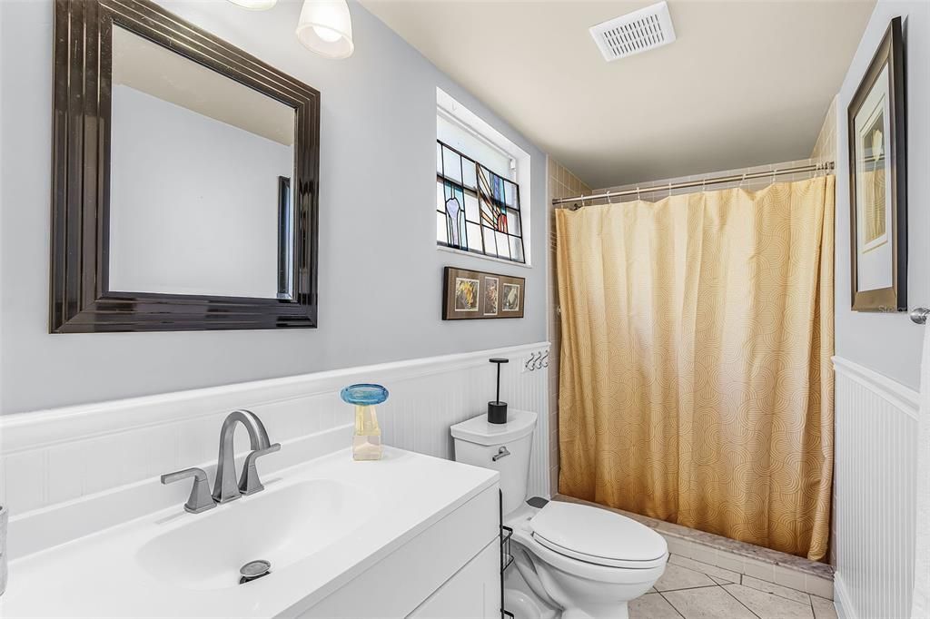 For Sale: $515,000 (3 beds, 2 baths, 999 Square Feet)