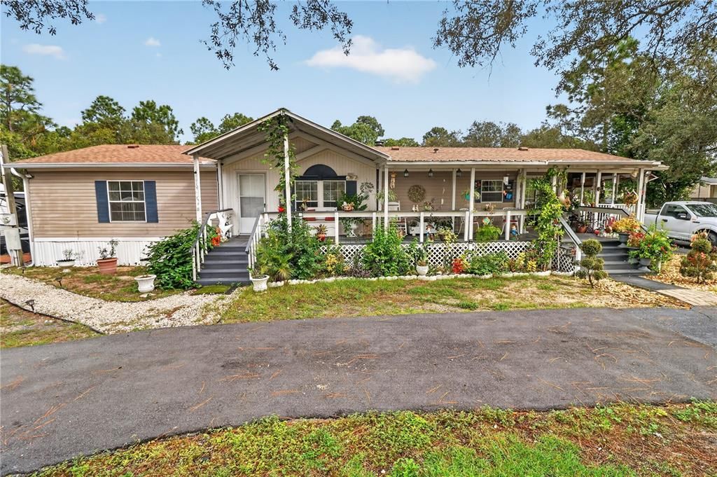 For Sale: $350,000 (3 beds, 2 baths, 1746 Square Feet)