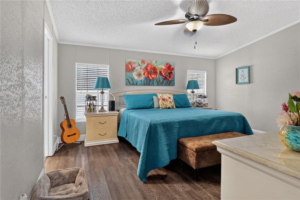 For Sale: $350,000 (3 beds, 2 baths, 1746 Square Feet)