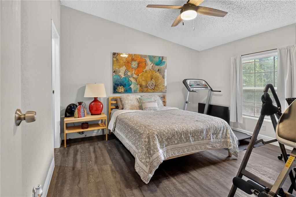 For Sale: $350,000 (3 beds, 2 baths, 1746 Square Feet)