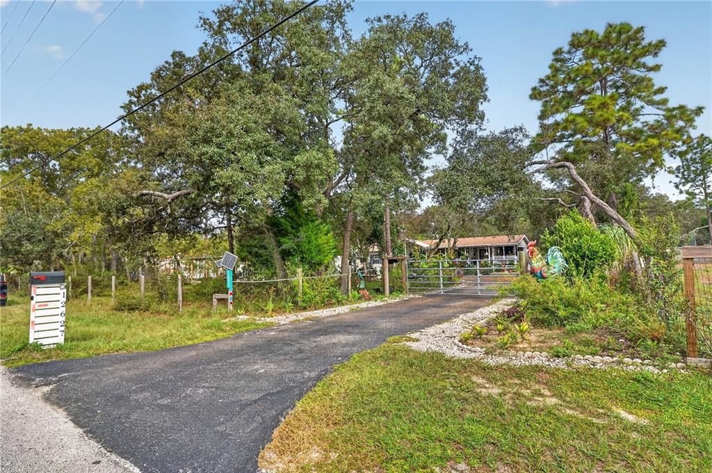 For Sale: $350,000 (3 beds, 2 baths, 1746 Square Feet)