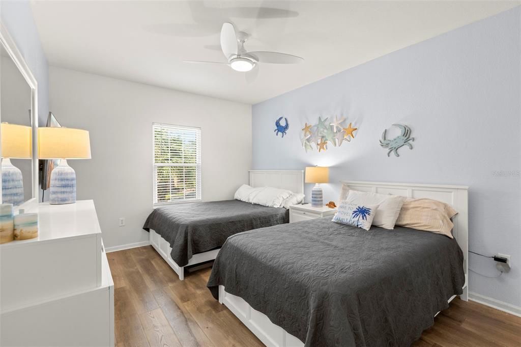 En Venta: $289,900 (2 camas, 2 baños, 1200 Pies cuadrados)