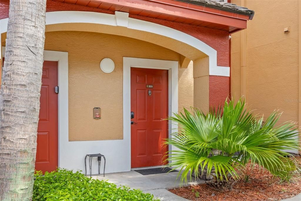 En Venta: $289,900 (2 camas, 2 baños, 1200 Pies cuadrados)
