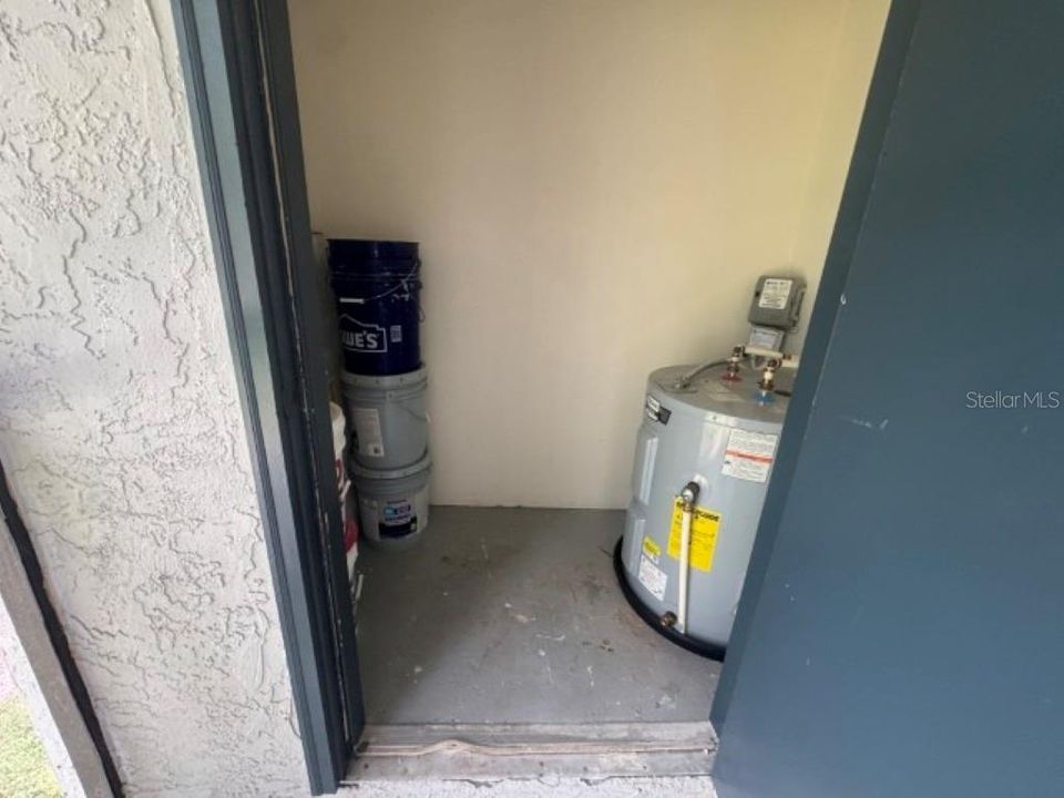 На продажу: $115,000 (1 спален, 1 ванн, 732 Квадратных фут)