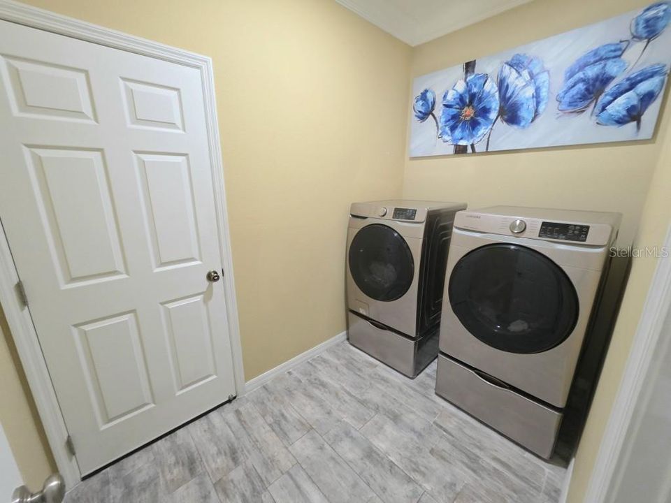 En Venta: $500,000 (3 camas, 2 baños, 2259 Pies cuadrados)