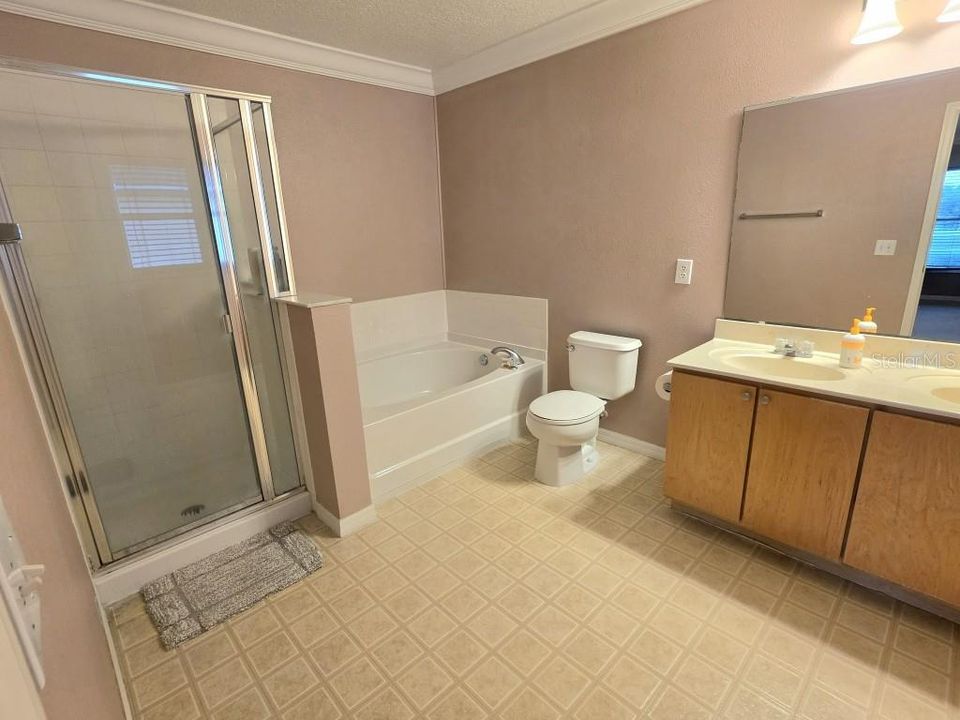 En Venta: $500,000 (3 camas, 2 baños, 2259 Pies cuadrados)