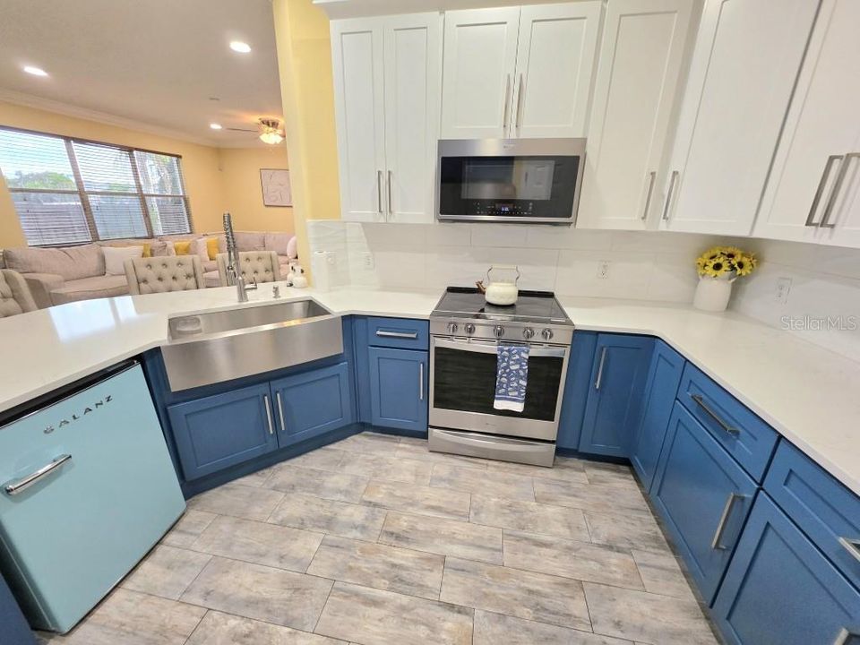 En Venta: $500,000 (3 camas, 2 baños, 2259 Pies cuadrados)