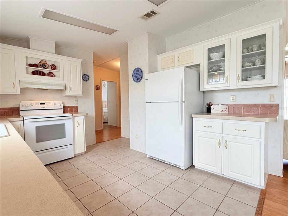 En Venta: $229,900 (2 camas, 2 baños, 1368 Pies cuadrados)