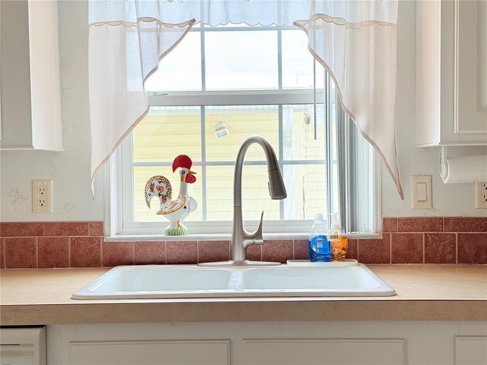 En Venta: $229,900 (2 camas, 2 baños, 1368 Pies cuadrados)