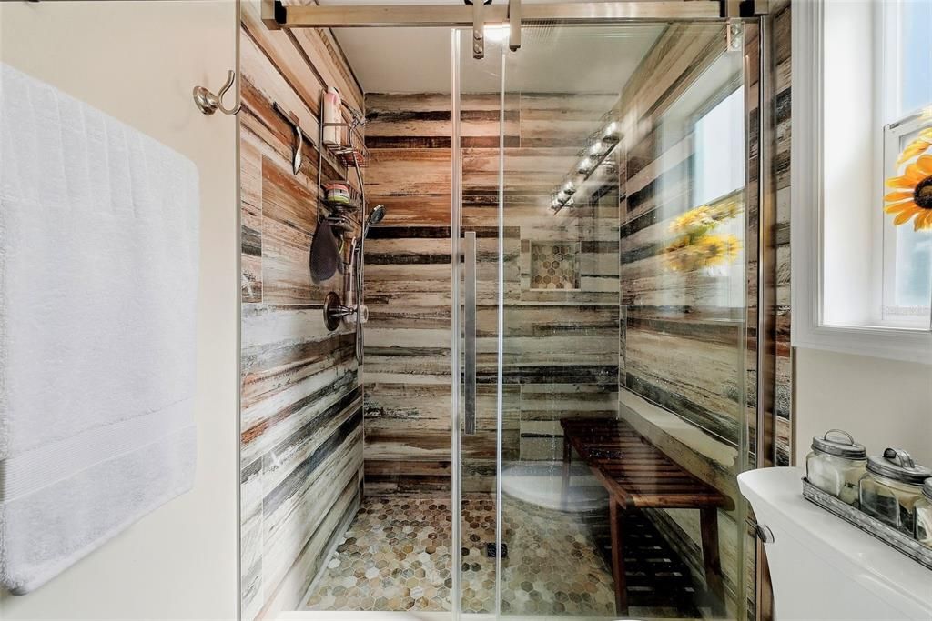 En Venta: $439,900 (2 camas, 2 baños, 1481 Pies cuadrados)