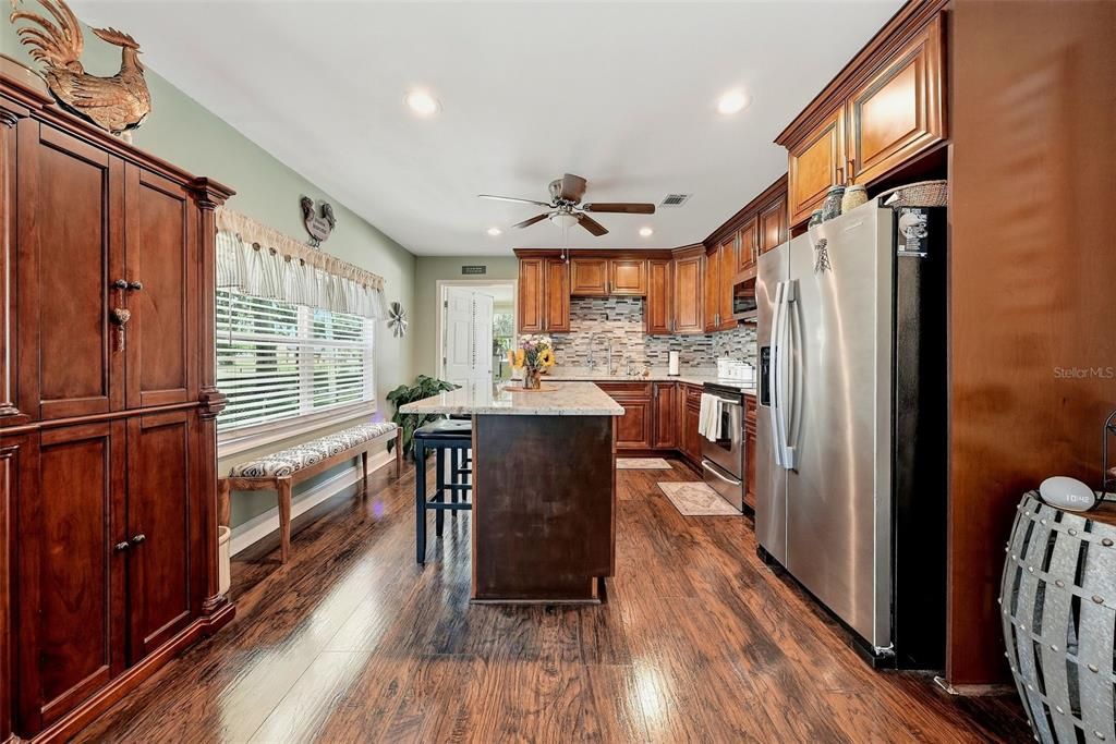 En Venta: $439,900 (2 camas, 2 baños, 1481 Pies cuadrados)