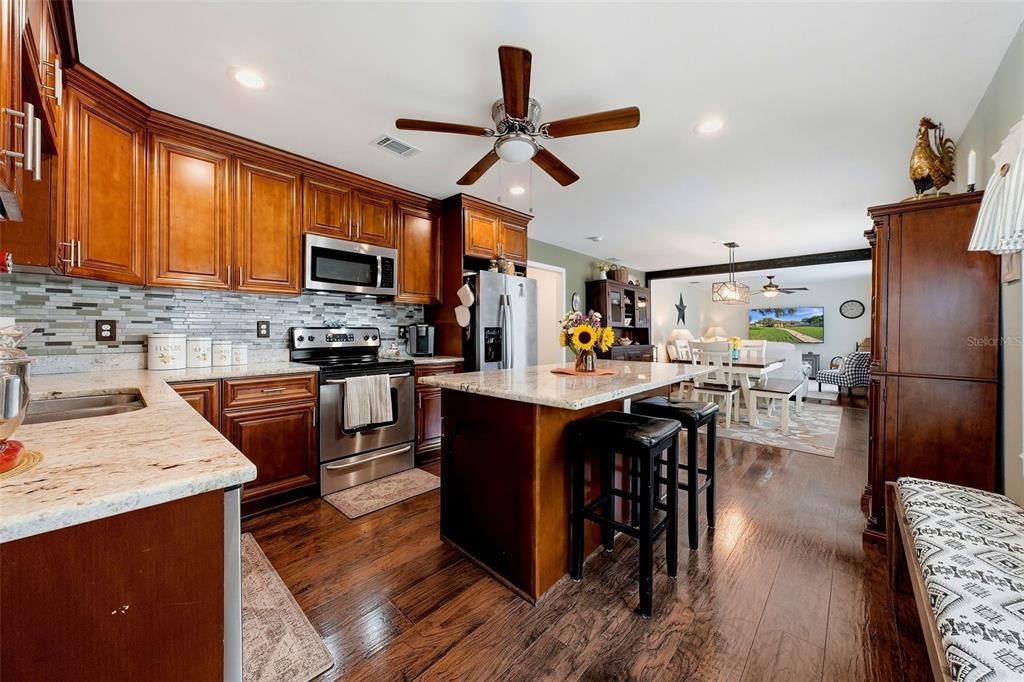 En Venta: $439,900 (2 camas, 2 baños, 1481 Pies cuadrados)