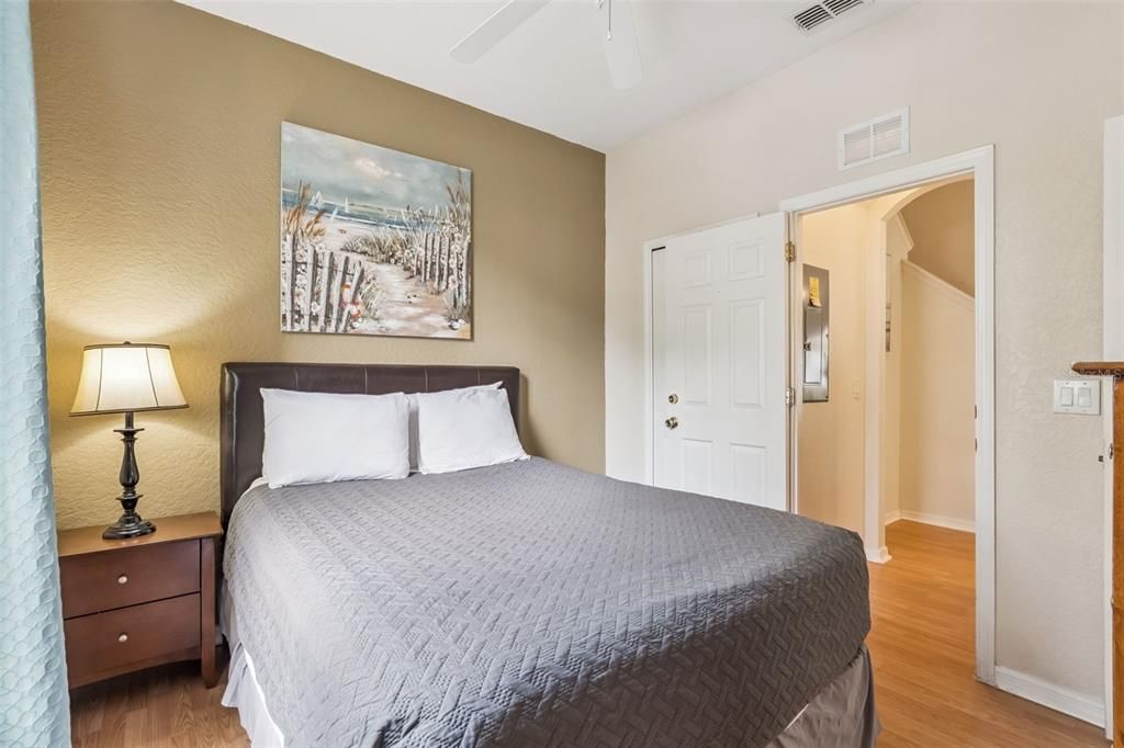For Sale: $257,000 (4 beds, 3 baths, 1492 Square Feet)