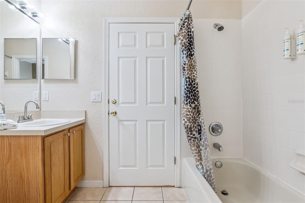 For Sale: $257,000 (4 beds, 3 baths, 1492 Square Feet)