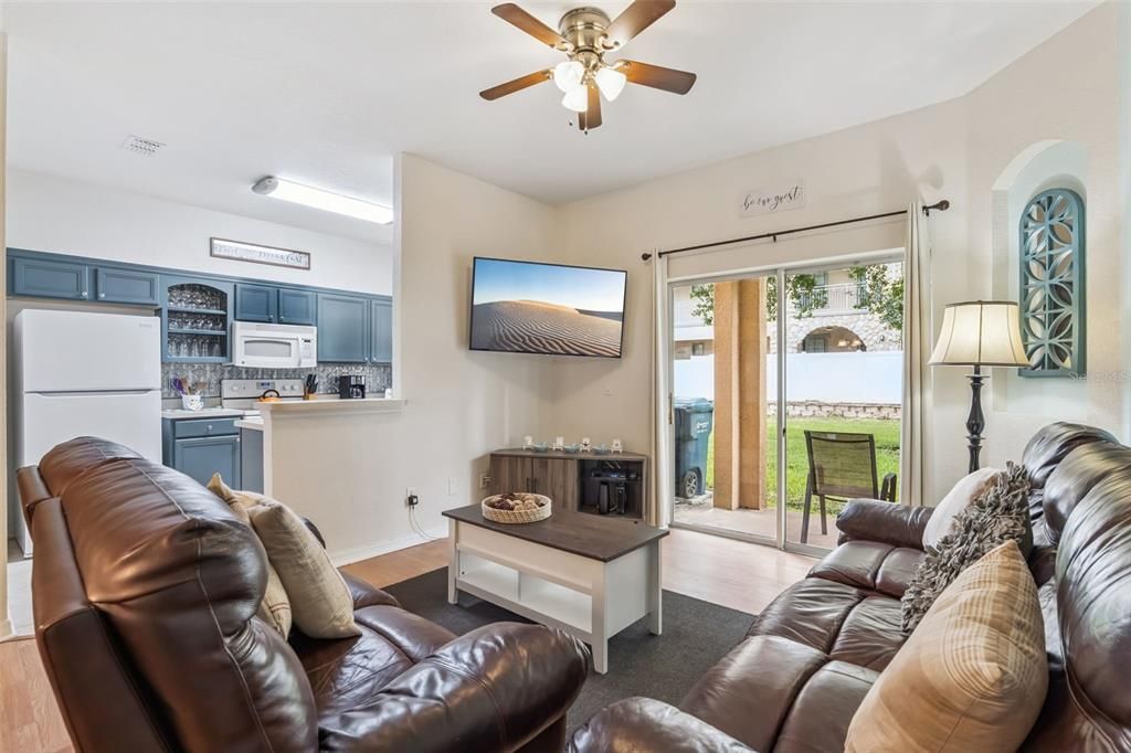 For Sale: $257,000 (4 beds, 3 baths, 1492 Square Feet)