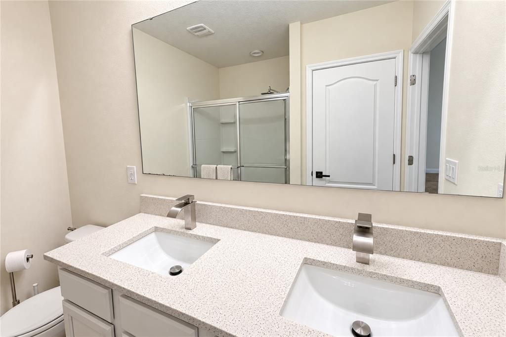 En Venta: $331,490 (3 camas, 2 baños, 1720 Pies cuadrados)