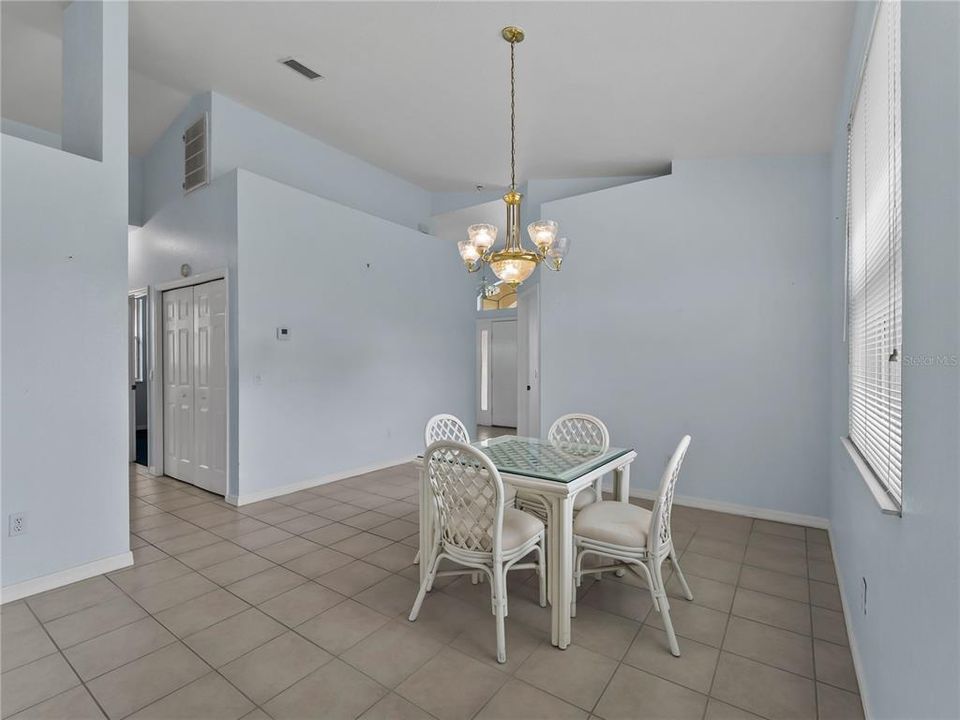 En Venta: $239,900 (3 camas, 2 baños, 1471 Pies cuadrados)