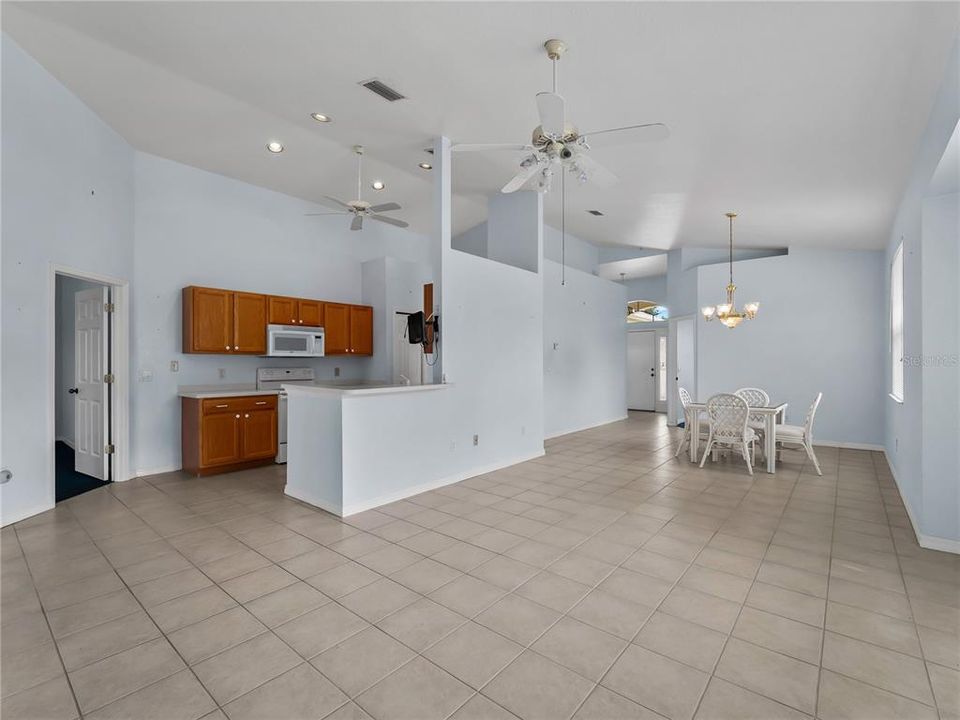 En Venta: $239,900 (3 camas, 2 baños, 1471 Pies cuadrados)