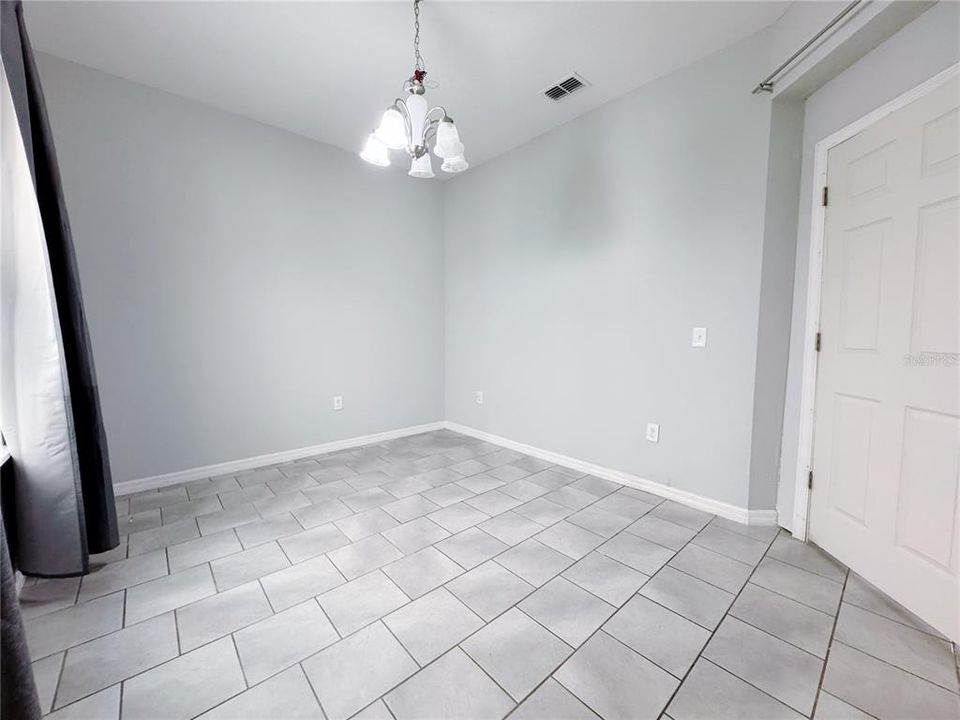 В аренду: $2,900 (4 спален, 2 ванн, 2087 Квадратных фут)