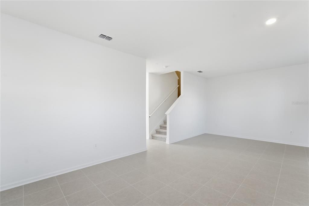 В аренду: $2,395 (3 спален, 2 ванн, 1755 Квадратных фут)