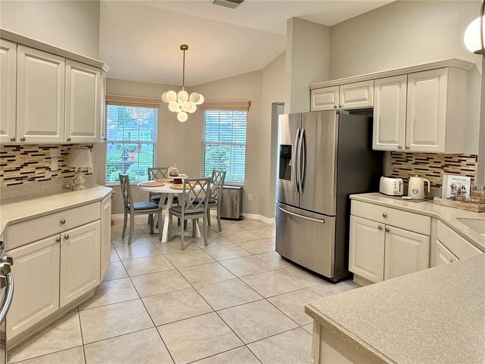 For Sale: $455,000 (3 beds, 2 baths, 1927 Square Feet)