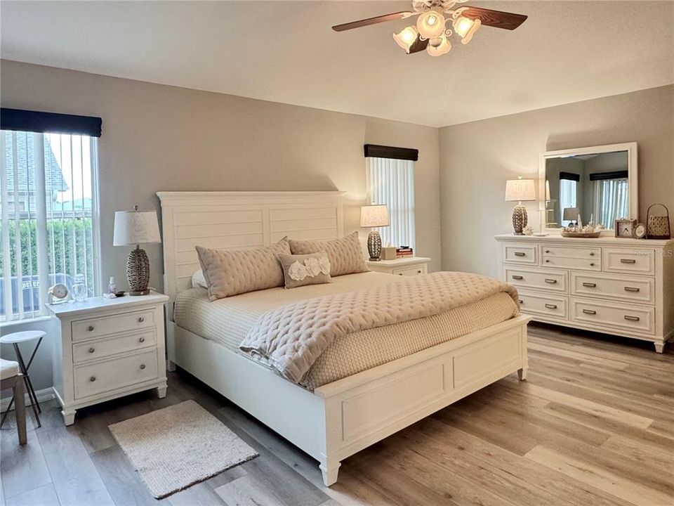 For Sale: $455,000 (3 beds, 2 baths, 1927 Square Feet)