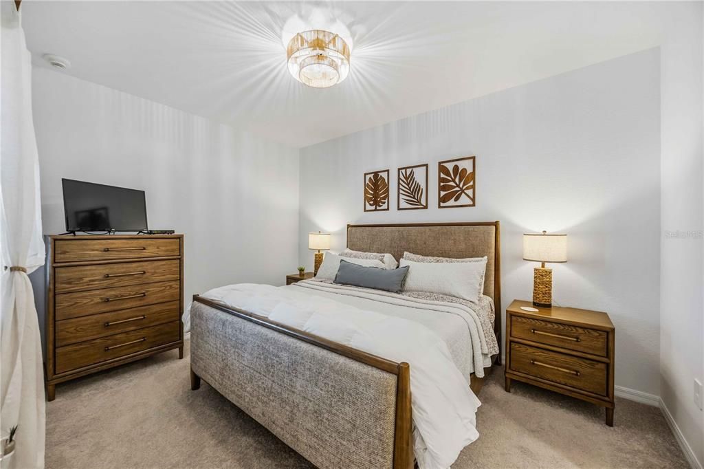 For Sale: $299,000 (2 beds, 2 baths, 1149 Square Feet)