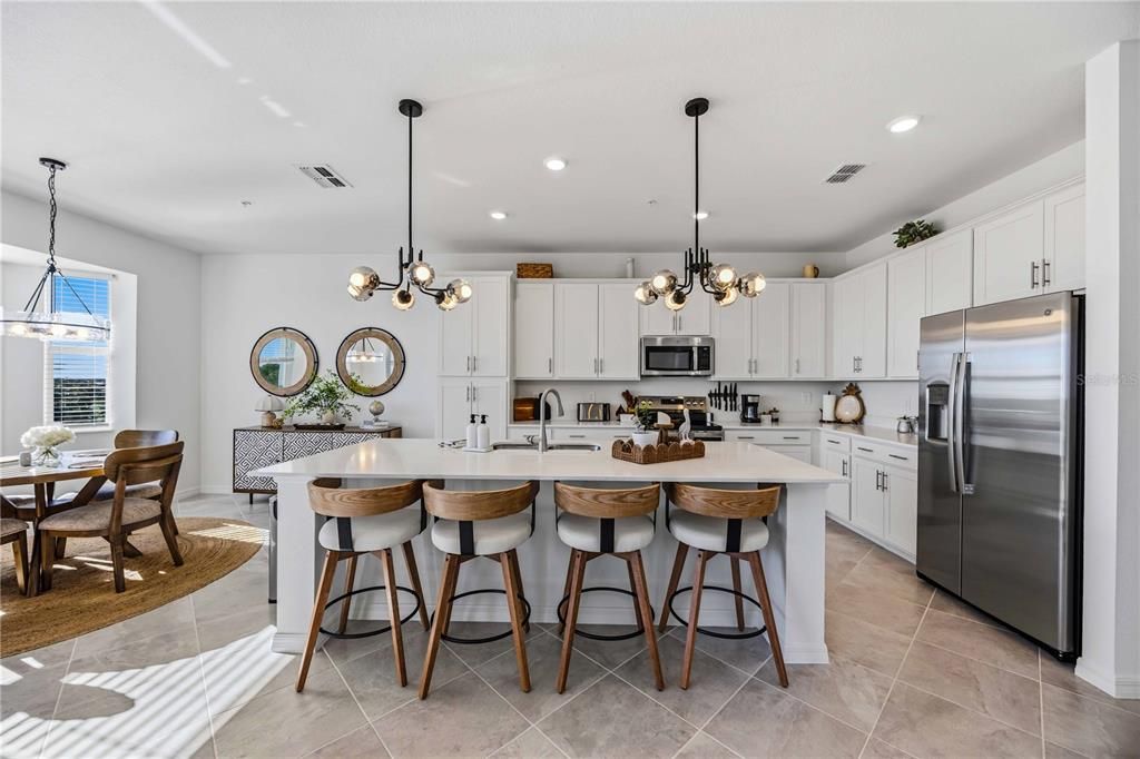 For Sale: $299,000 (2 beds, 2 baths, 1149 Square Feet)
