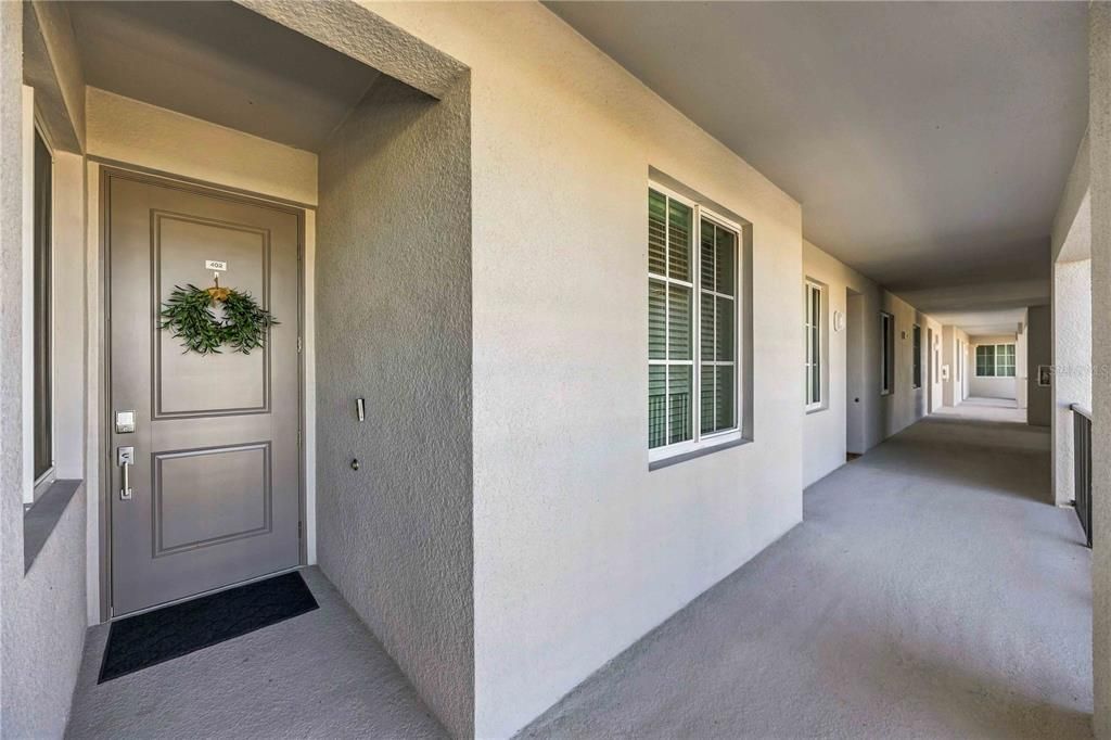 For Sale: $299,000 (2 beds, 2 baths, 1149 Square Feet)