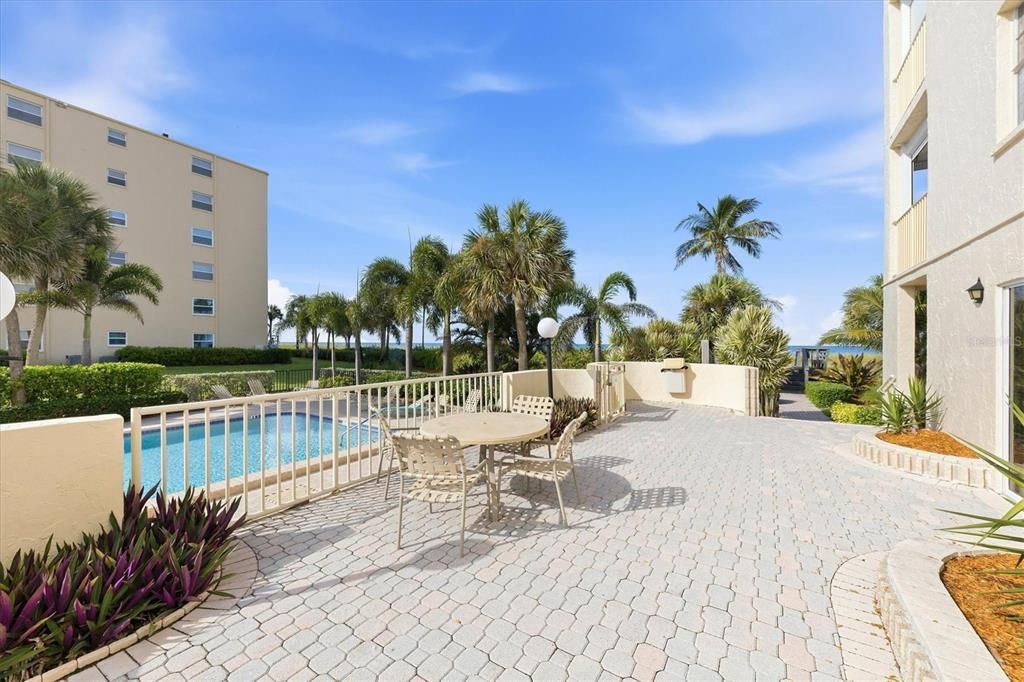 For Rent: $10,000 (2 beds, 2 baths, 1336 Square Feet)