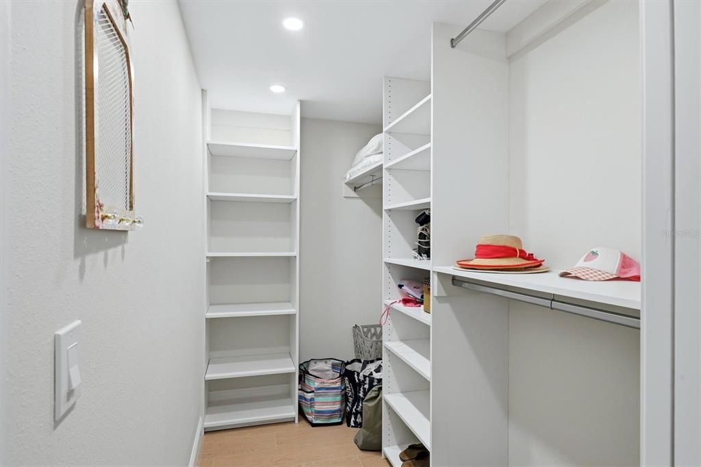 For Rent: $10,000 (2 beds, 2 baths, 1336 Square Feet)
