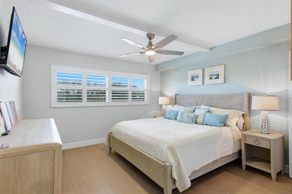 For Rent: $10,000 (2 beds, 2 baths, 1336 Square Feet)