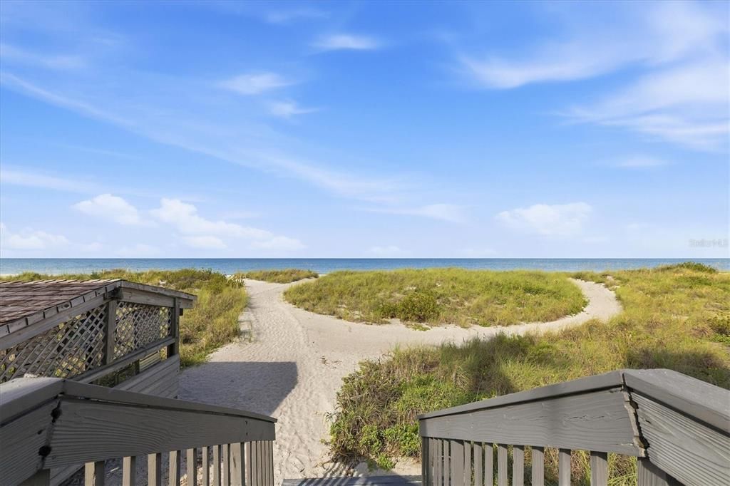 For Rent: $10,000 (2 beds, 2 baths, 1336 Square Feet)