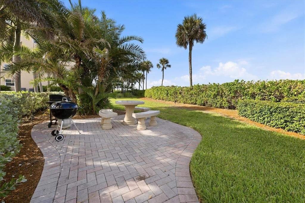 For Rent: $10,000 (2 beds, 2 baths, 1336 Square Feet)