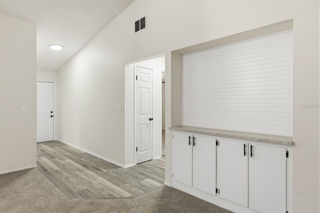 For Sale: $84,900 (2 beds, 2 baths, 1320 Square Feet)